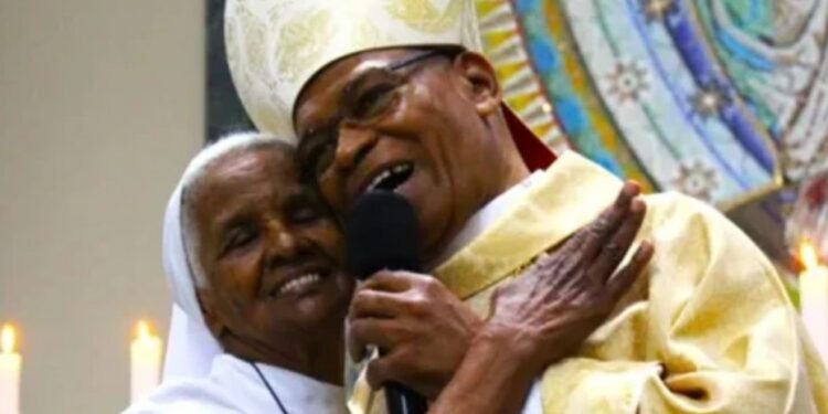 Viuda se convierte en monja gracias al apoyo de su hijo obispo:  “La familia es la cuna de Dios”