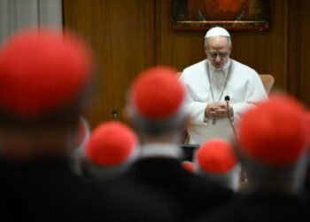 Papa explica por qué eligió el nombre de León XIV y pide a cardenales recoger el legado de Francisco