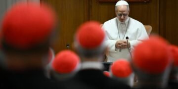 Papa explica por qué eligió el nombre de León XIV y pide a cardenales recoger el legado de Francisco