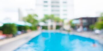 Trágica muerte de bebé de 18 meses, ahogado tras caer a una piscina en el patio de su casa