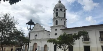 Criminales habrían puesto cinturón bomba a subgerente de un banco en Ábrego