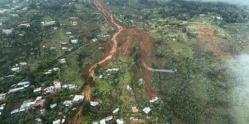 Ocho fallecidos y cinco los heridos tras deslizamiento en Bello, Antioquia.