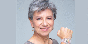 Claudia López oficializa su candidatura presidencial: "De este momento amargo vamos a salir"