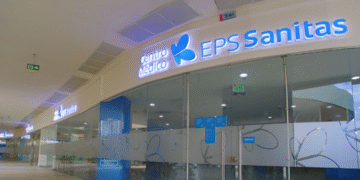 Sanitas rechaza afirmaciones del presidente Petro en su alocución y anuncia acciones legales