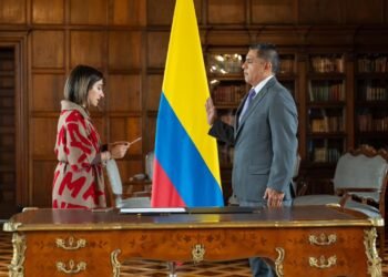 Jorge Iván Ospina se posesiona como primer embajador de Colombia en Palestina