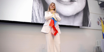 Vicky Dávila se lanza a la Presidencia