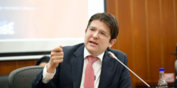 Indignación por demanda de sindicato contra Miguel Uribe: piden pérdida de investidura