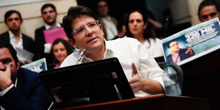 La familia de Miguel Uribe hace su propia investigación del atentado: conozca las pruebas que han reunido