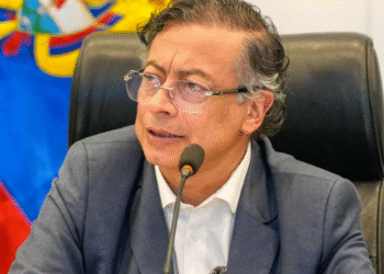 “Esquema de protección del senador Uribe fue disminuido extrañamente el día del atentado, de 7 a 3 personas”: Petro