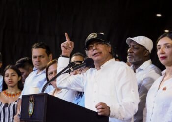 Petro derogará el decretazo, pero se reafirma en la constituyente