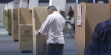 Exgobernadores y exalcaldes quieren poner presidente