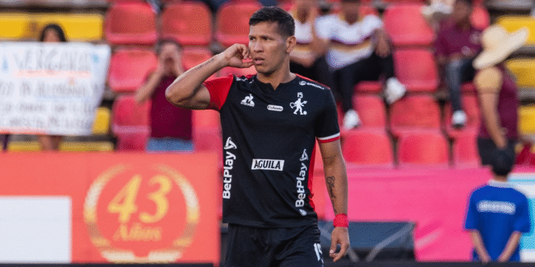 Rafael Carrascal es convocado por primera vez a la Selección Colombia para enfrentar a Argentina