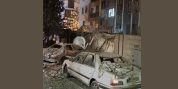 Video: en pleno noticiero, bomba de Israel impacta sede de televisión pública iraní