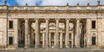 La plenaria del Senado aprobó en último debate la reforma laboral: ¿desistirá Petro de la consulta popular?