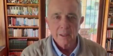 Fiscalía pide condenar al expresidente Álvaro Uribe por tres delitos