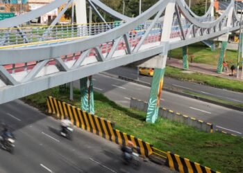 Bogotá estrena ciclopuente en la avenida Boyacá con calle 80
