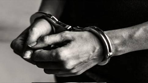 A la cárcel, mujer señalada de estafar con falsos remates judiciales