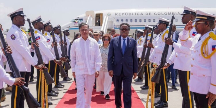 El presidente Petro lideró apertura de Embajada de Colombia en Haití