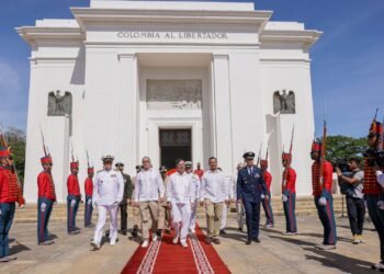 Presidente Petro exhorta a “construir una humanidad libre, donde nadie se arrodille ante nadie”