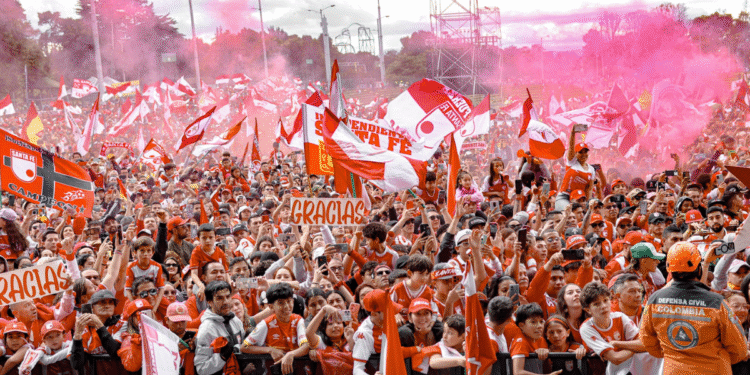 Santa Fe ya suma 3.400 abonos vendidos para la Liga BetPlay 2025-2