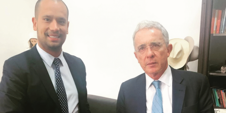 Fiscalía pide condenar a Diego Cadena por presunta presión a testigos en el caso del expresidente Uribe