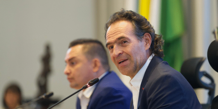 Condenan a hombre que amenazó de muerte a Federico Gutiérrez por redes sociales