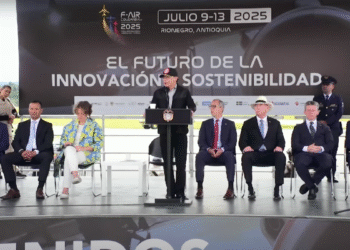 Colombia iniciará producción y compra de armas para modernizar su Fuerza Pública, anunció el presidente Petro