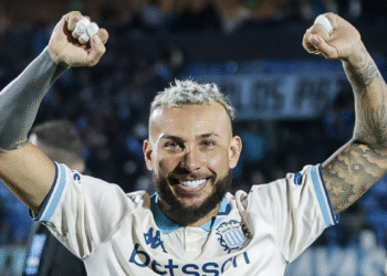 Duván Vergara marca su primer gol y le da el triunfo a Racing ante Belgrano