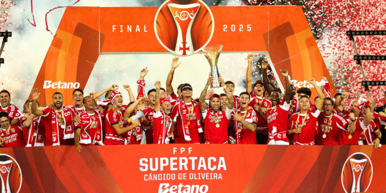 Richard Ríos es campeón en Portugal: primer título con el Benfica en la Supercopa