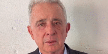 Condenan a 12 años de prisión al expresidente Uribe: tendrá detención domiciliaria