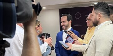 Abelardo de la Espriella se lanza al ruedo presidencial: quiere a Uribe en su gabinete