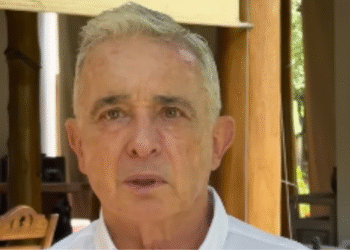 El exmandatario fue condenado por soborno en actuación penal y fraude procesal.