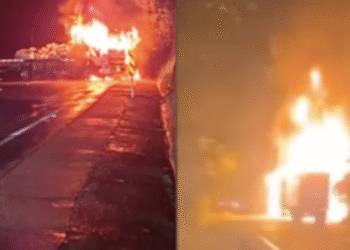 Otro ataque en la vía Medellín - Costa Caribe: un camión fue incinerado