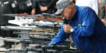 Venezuela despliega 15.000 uniformados en la frontera con Colombia