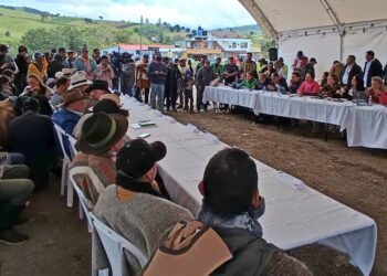 Irene Vélez se estrena como Minambiente (e) con mesa de negociación en Boyacá