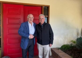 Andrés Pastrana visitó al expresidente Uribe