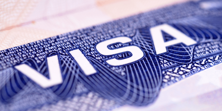 EE. UU. exigirá depósito de hasta 15.000 dólares para algunas visas