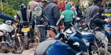 En Huila, uniformados del Ejército sufrieron asonada: los obligaron a subir a vehículos particulares