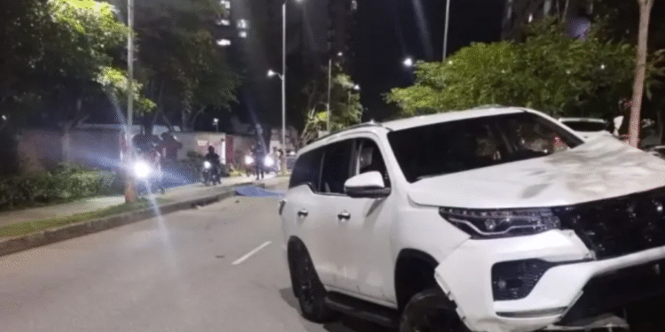 En Floridablanca una camioneta arrolló a varios motociclistas y en el hecho una persona resultó muerta