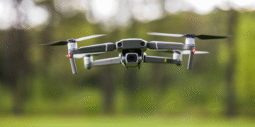 Ejército reconoce que no tiene cómo combatir drones terroristas, por lo que más de 3.000 pelotones estarían en riesgo