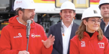 El alcalde Galán se disculpa por el caos vial debido a las obras del Metro, pero resalta la transformación de la ciudad