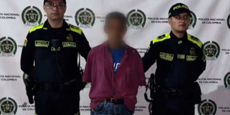 Capturan a hombre que roció gasolina a mujer habitante de calle en Medellín y le prendió fuego