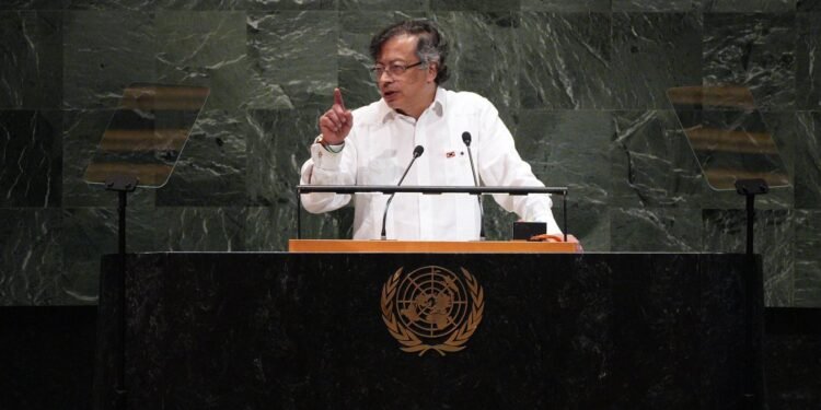 Petro pide abrir proceso contra Trump por muertes en el Caribe