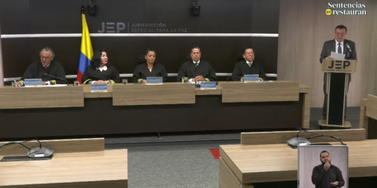JEP condena a ocho años de trabajos al último secretariado de las Farc por secuestros y crímenes de guerra