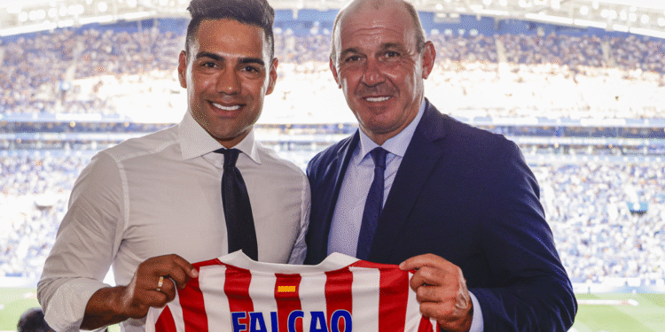 “Florentino se me acercó con una servilleta” Falcao revela cómo intentó ficharlo el Real Madrid