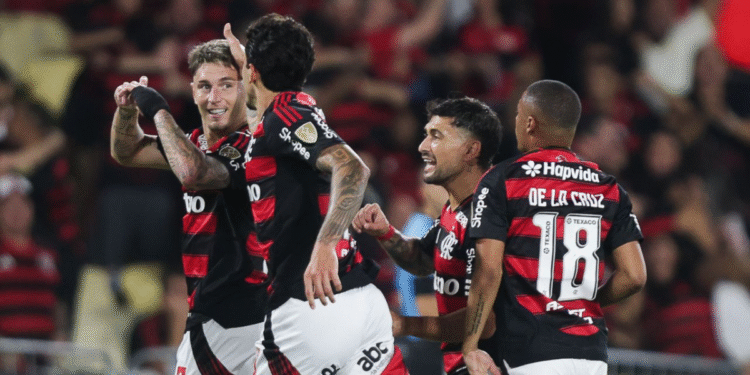 El árbitro Andres Rojas causa polémica por fallo en la Copa Libertadores