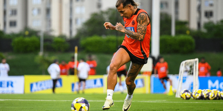 Lorenzo habría sido presionado para convocar a Dayro Moreno a la Selección Colombia