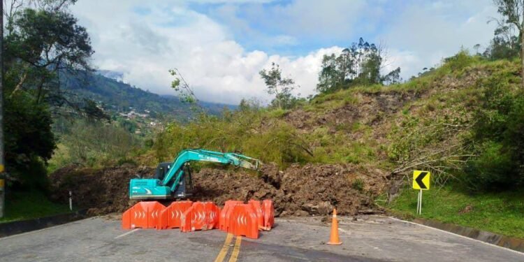 Cuatro días de cierre de la vía al Llano: autoridades regionales lanzan SOS por pérdidas millonarias