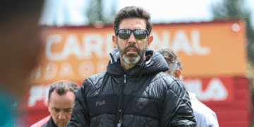 Jorge Bava podría irse de Santa Fe: tiene llamativa oferta del fútbol paraguayo