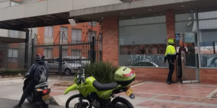 Niña de 4 años pierde la vida al caer de un décimo piso en Bogotá